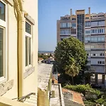 Whome Classic Beauty & Modern Retreat In Rato