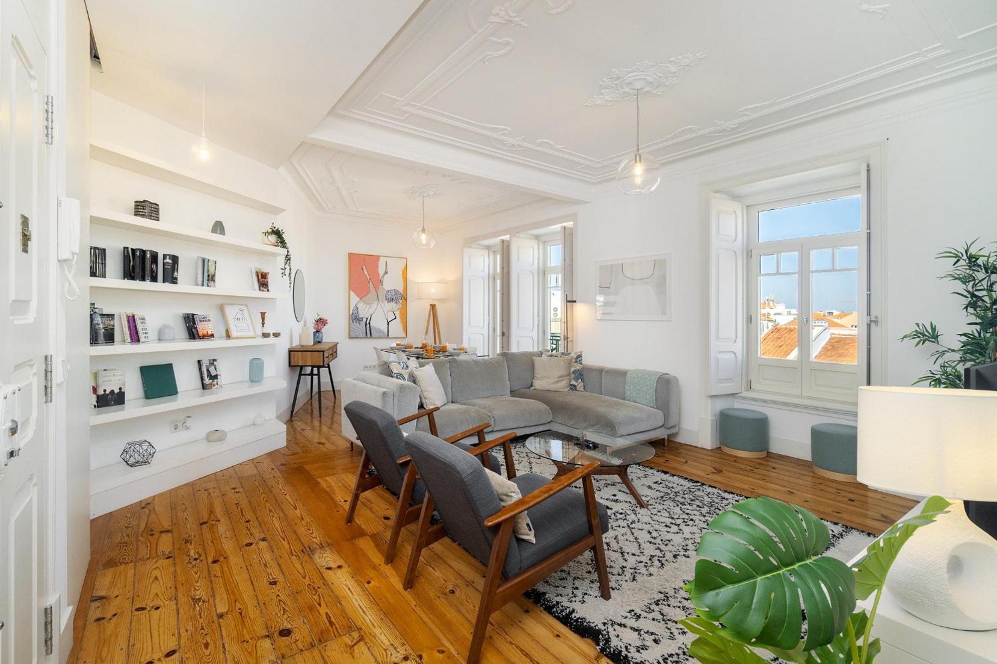 Whome Classic Beauty & Modern Retreat In Rato Apartment