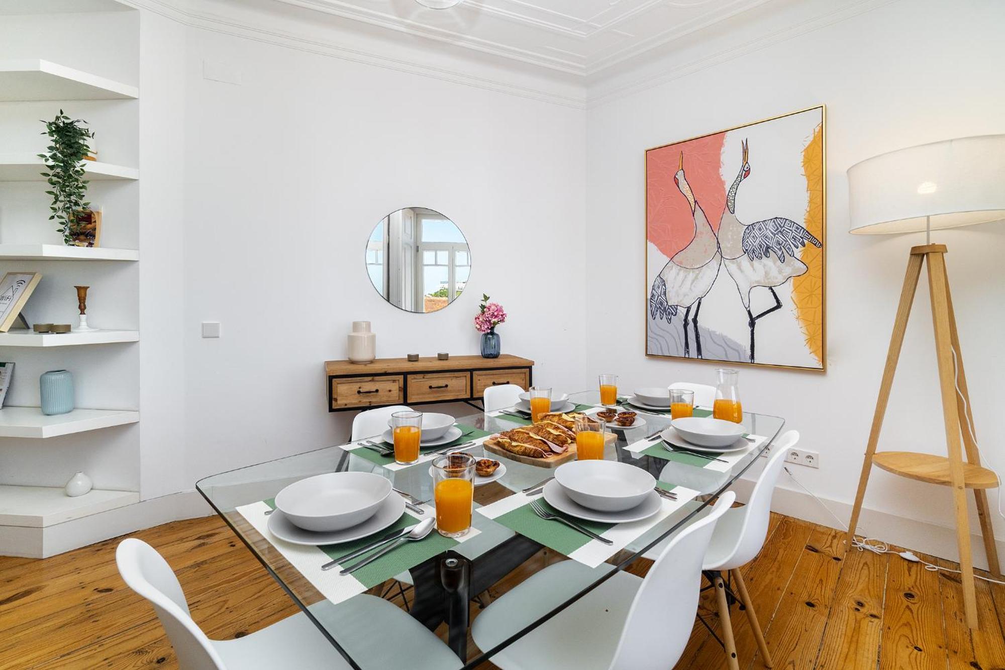 Whome Classic Beauty & Modern Retreat In Rato Apartment
