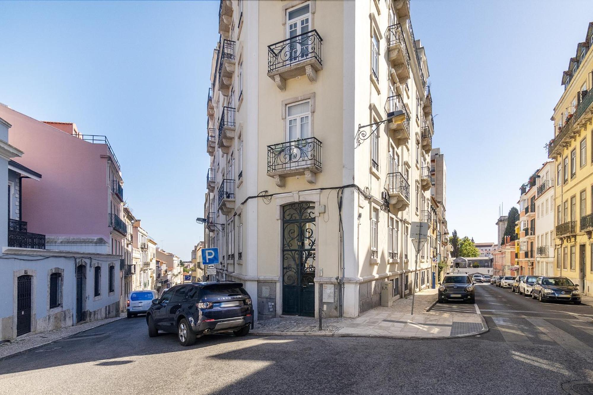 Apartment Whome Classic Beauty & Modern Retreat In Rato Lissabon