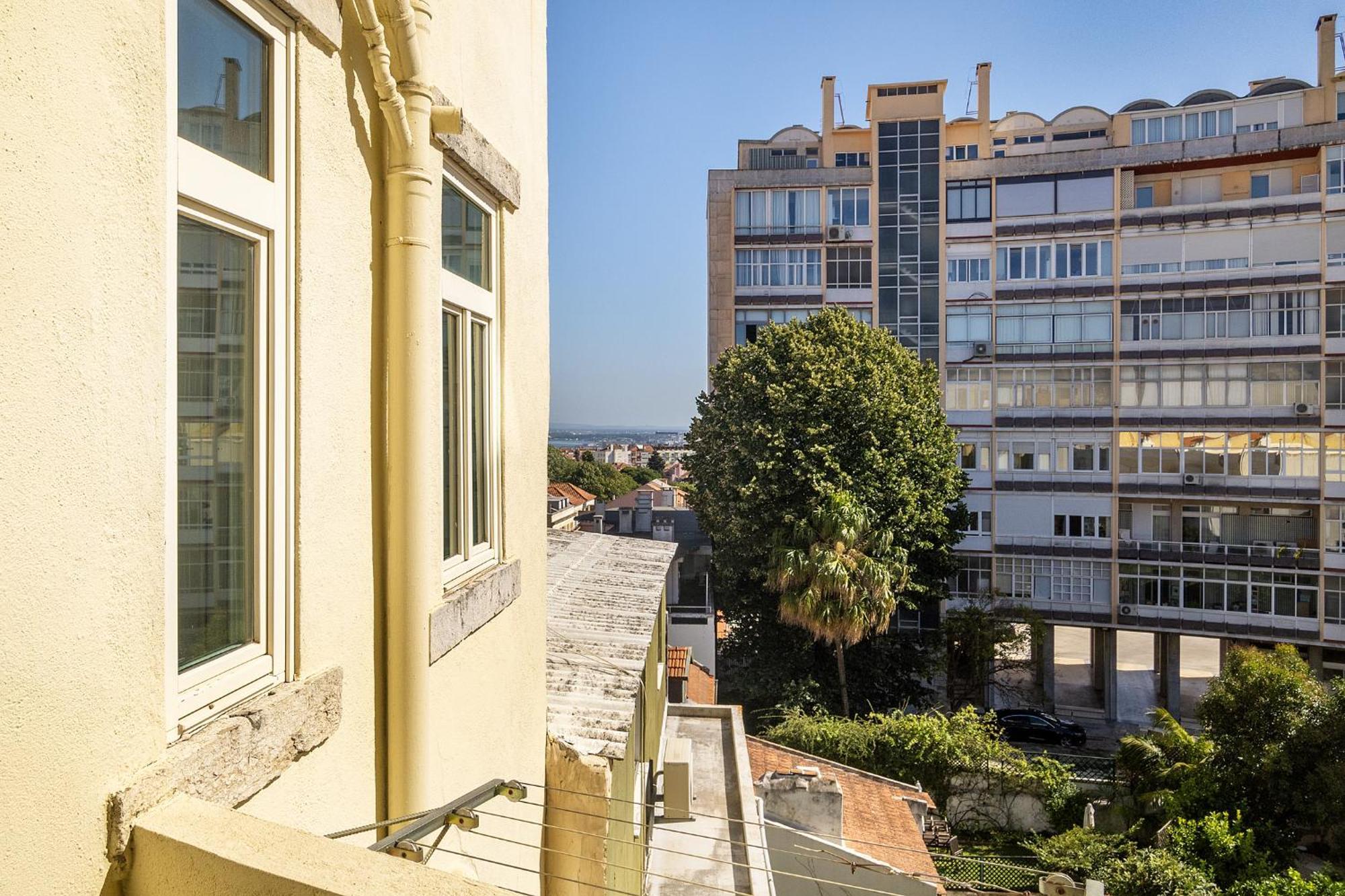 Whome Classic Beauty & Modern Retreat In Rato * Lissabon